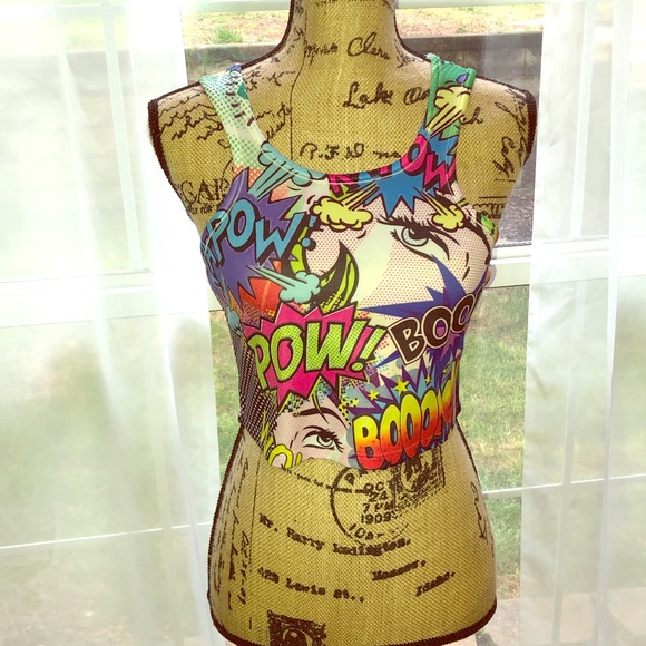 Tops - Cartoon pop art crop top Tops - Cartoon pop art crop top